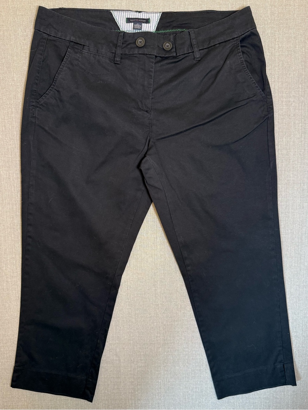 Tommy Hilfiger Black Capri Pants Women’s Size 14 Stretch Cropped Career Casual